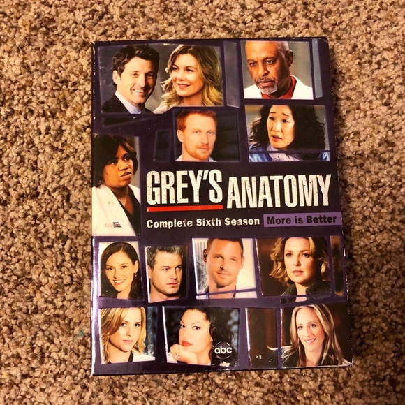 Popular TV Show, Boxed Seasons - Picture 2 of 5